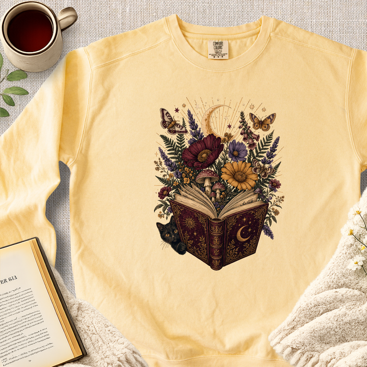 Celestial Book Bouquet Cat Garment-Dyed Comfort Sweatshirt