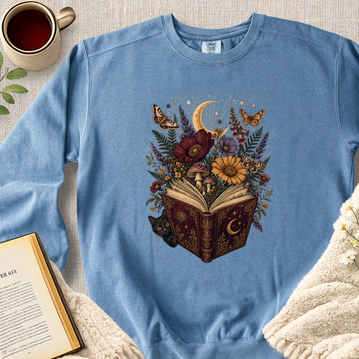 Celestial Book Bouquet Cat Garment-Dyed Comfort Sweatshirt